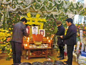 苏州殡葬用品 穿寿衣 灵车接运